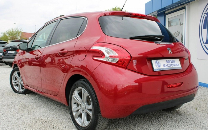 Peugeot 208 cena 28900 przebieg: 108000, rok produkcji 2014 z Józefów małe 232